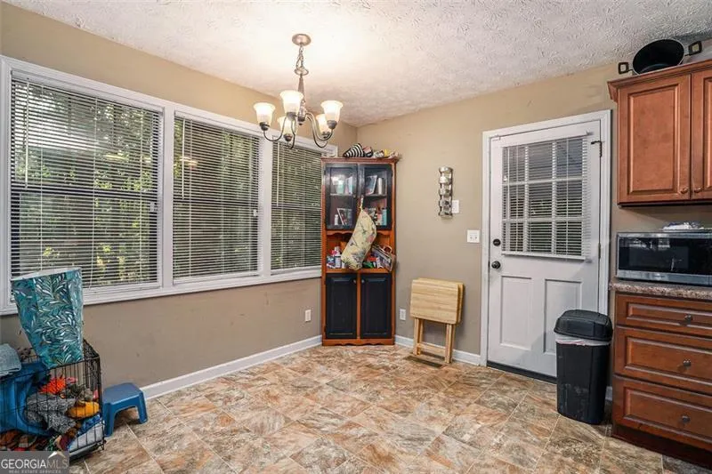 4611 OLD DOUGLASVILLE Road