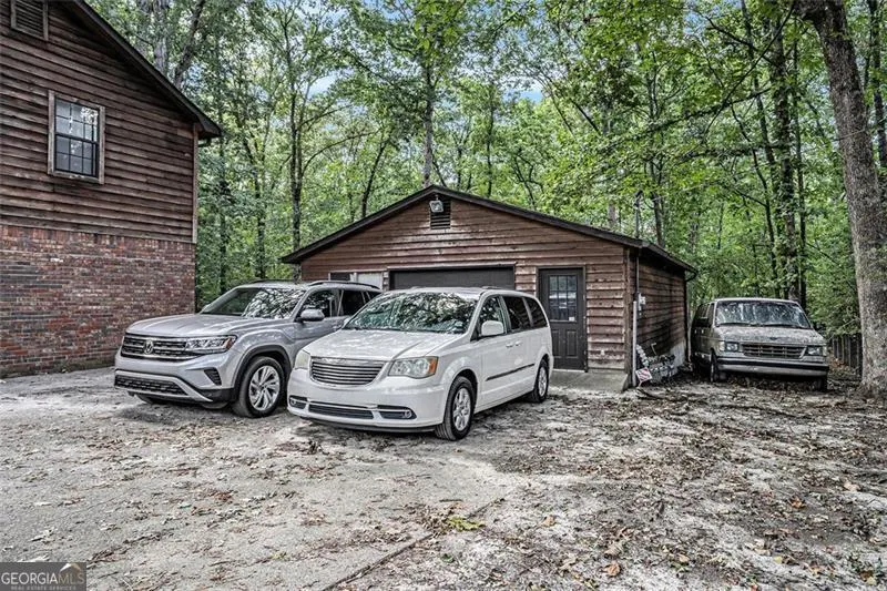 4611 OLD DOUGLASVILLE Road