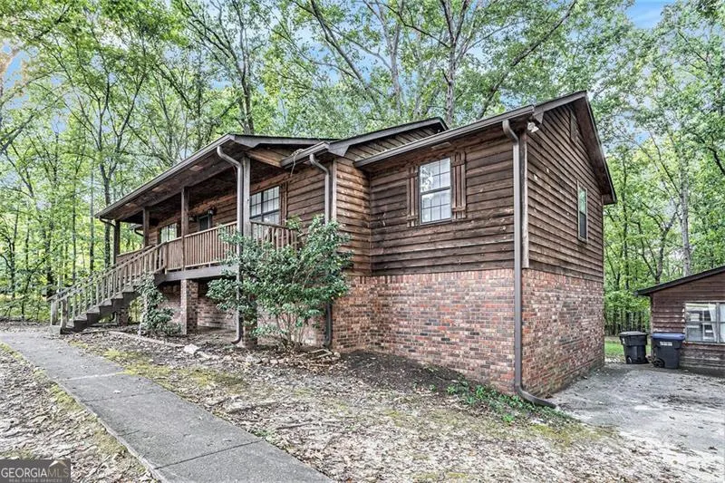 4611 OLD DOUGLASVILLE Road