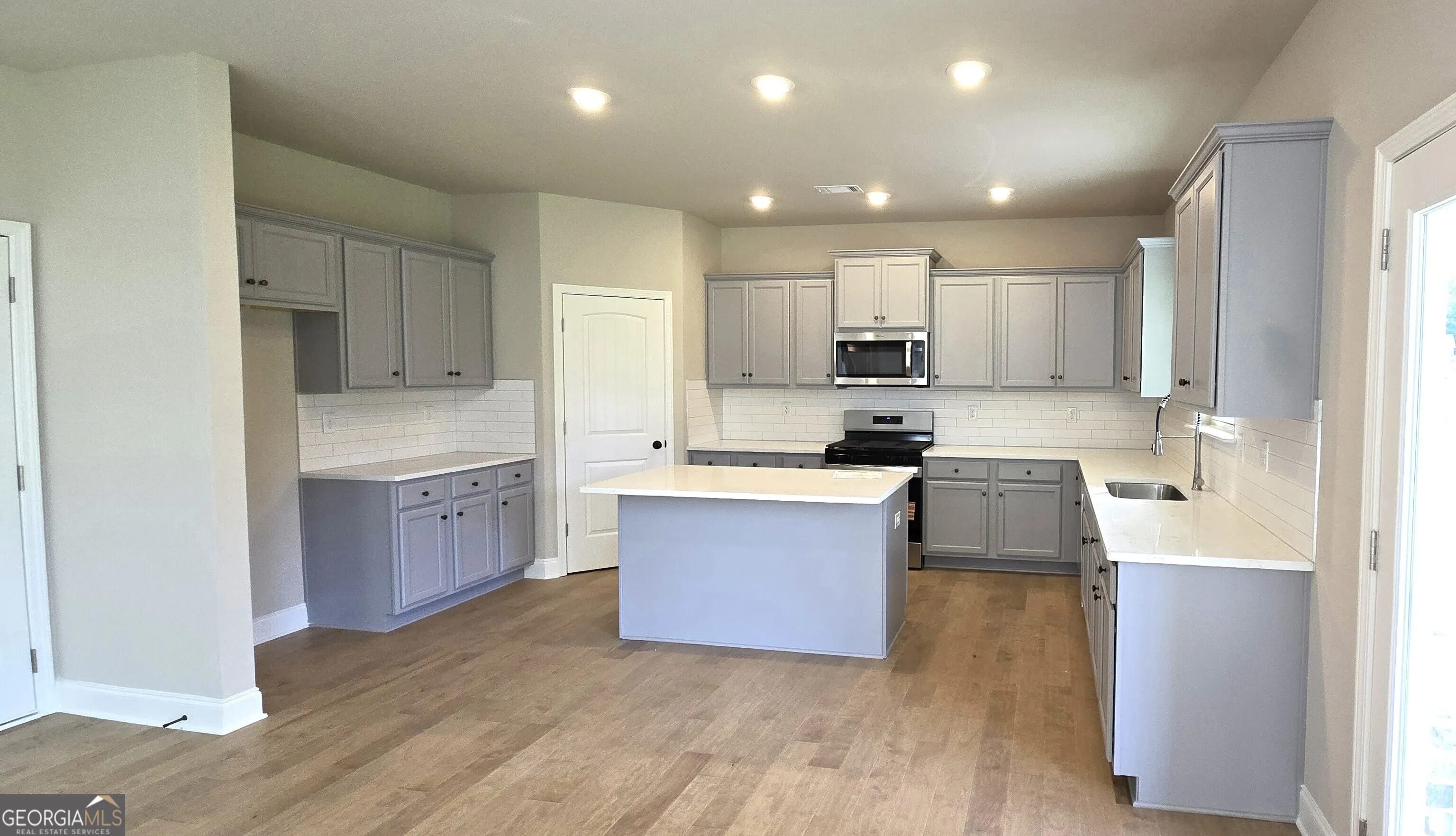 52-B 1107 Kingston Hill Drive, #52-B