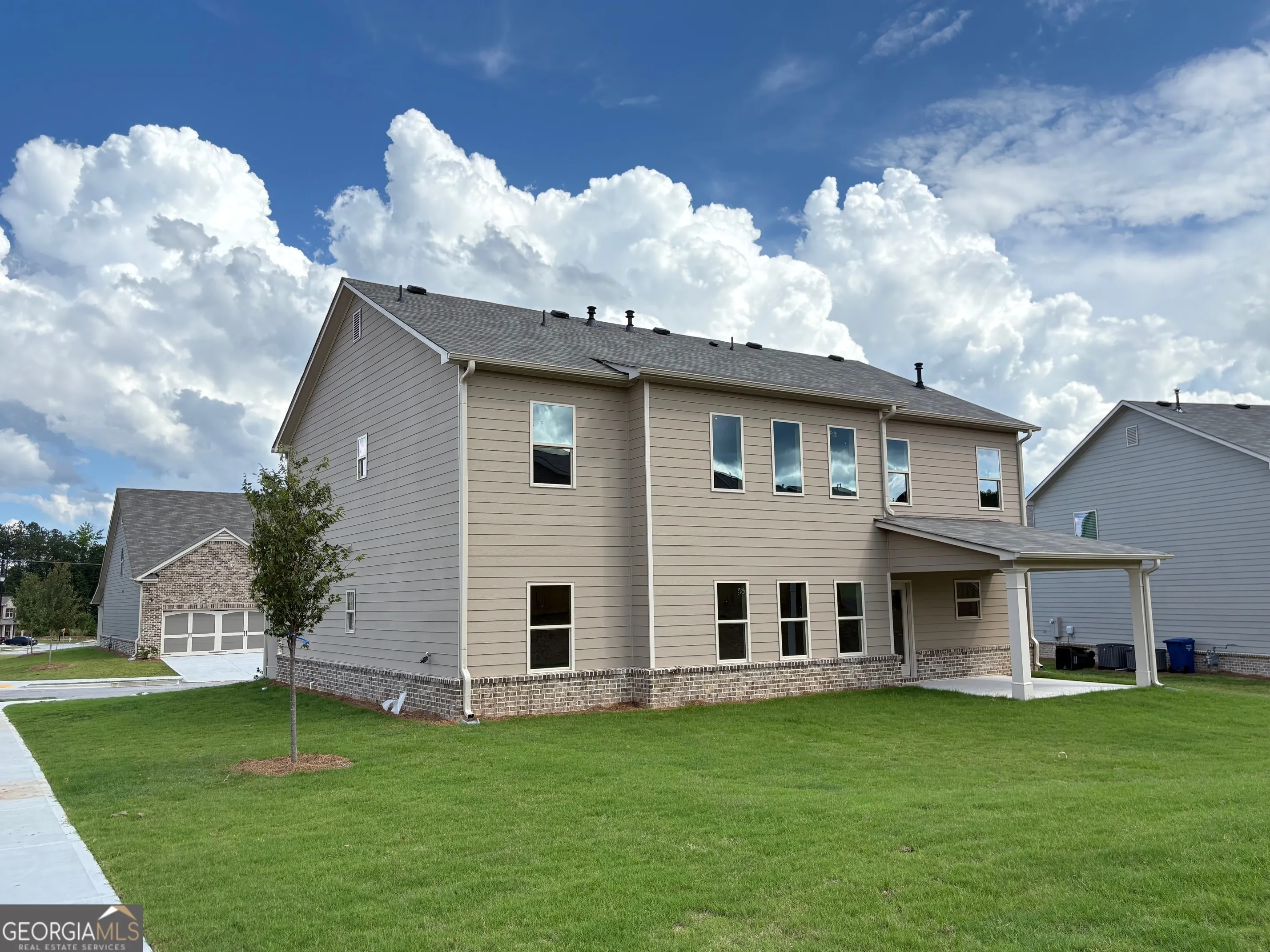 52-B 1107 Kingston Hill Drive, #52-B