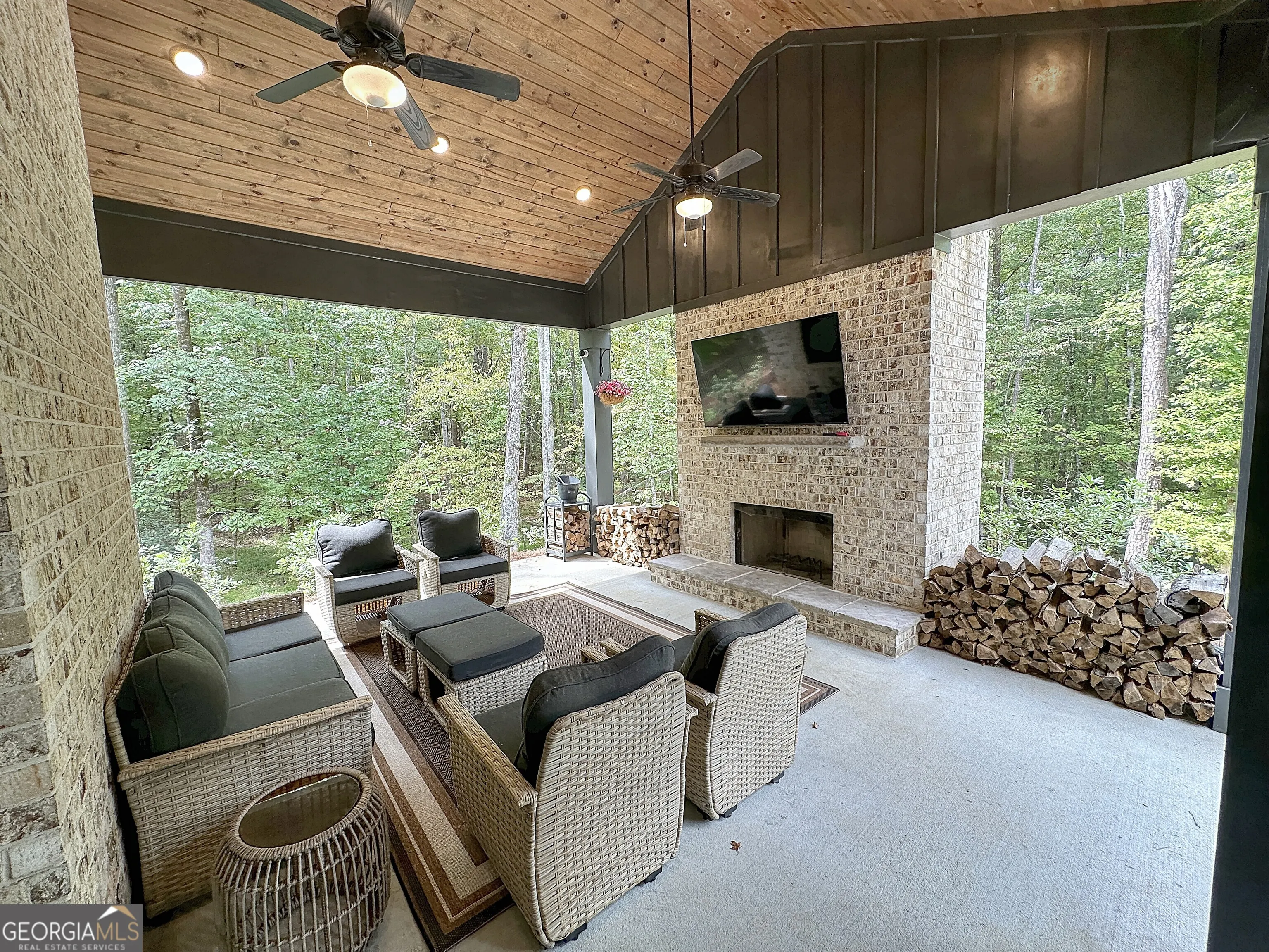 354 Willow Pointe Drive