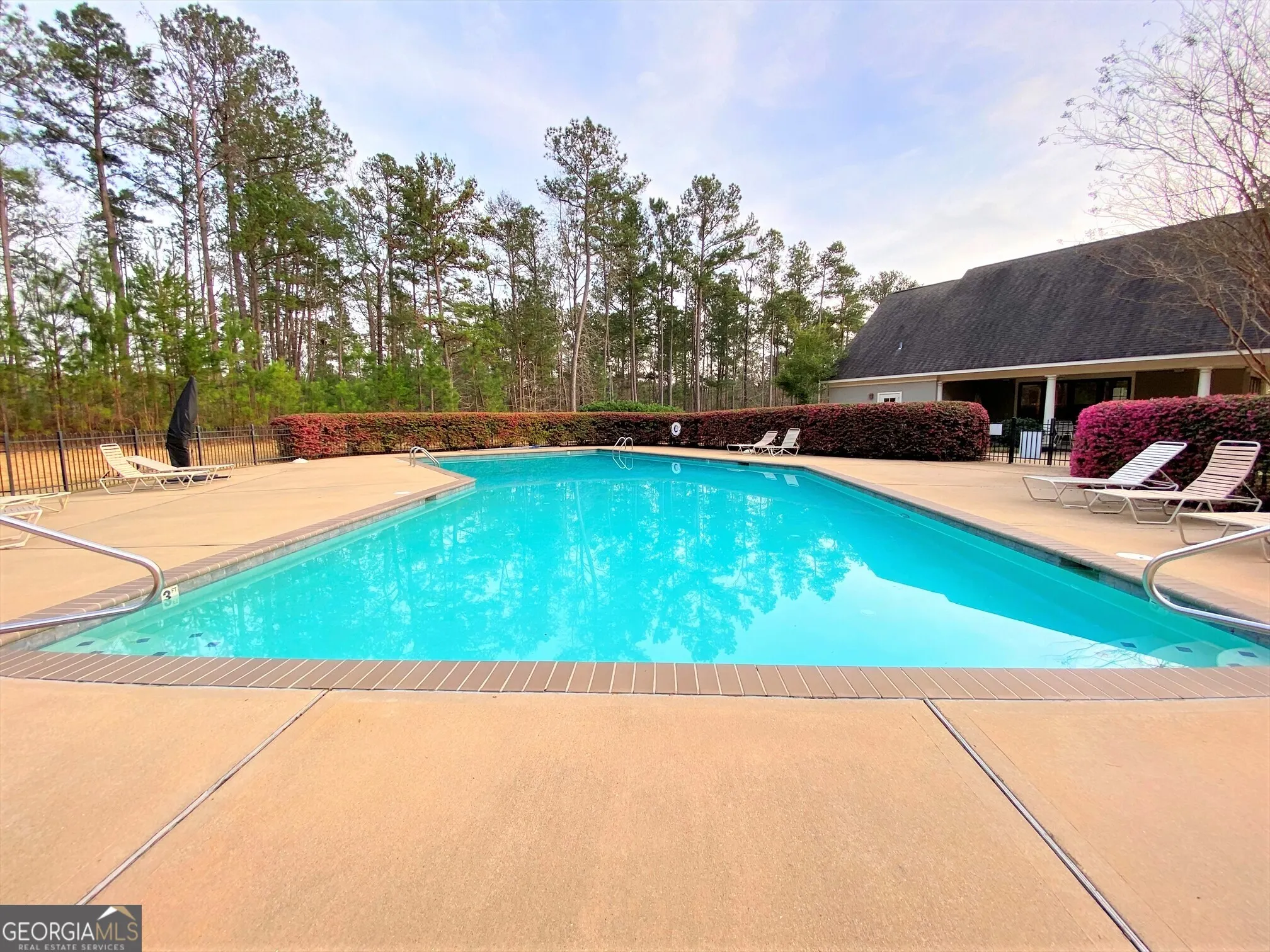 354 Willow Pointe Drive