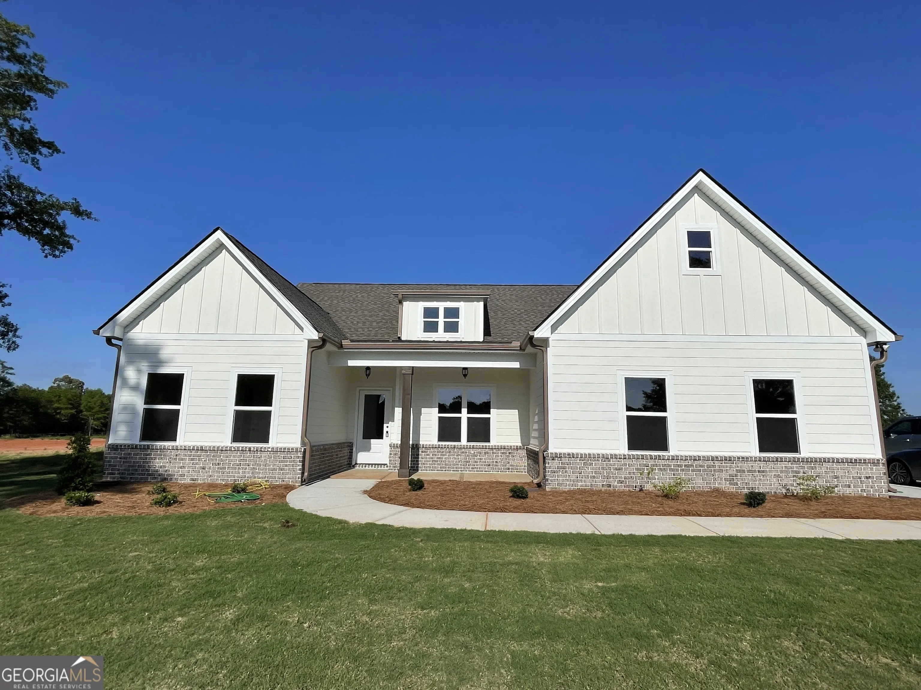 832 JACKSON Drive