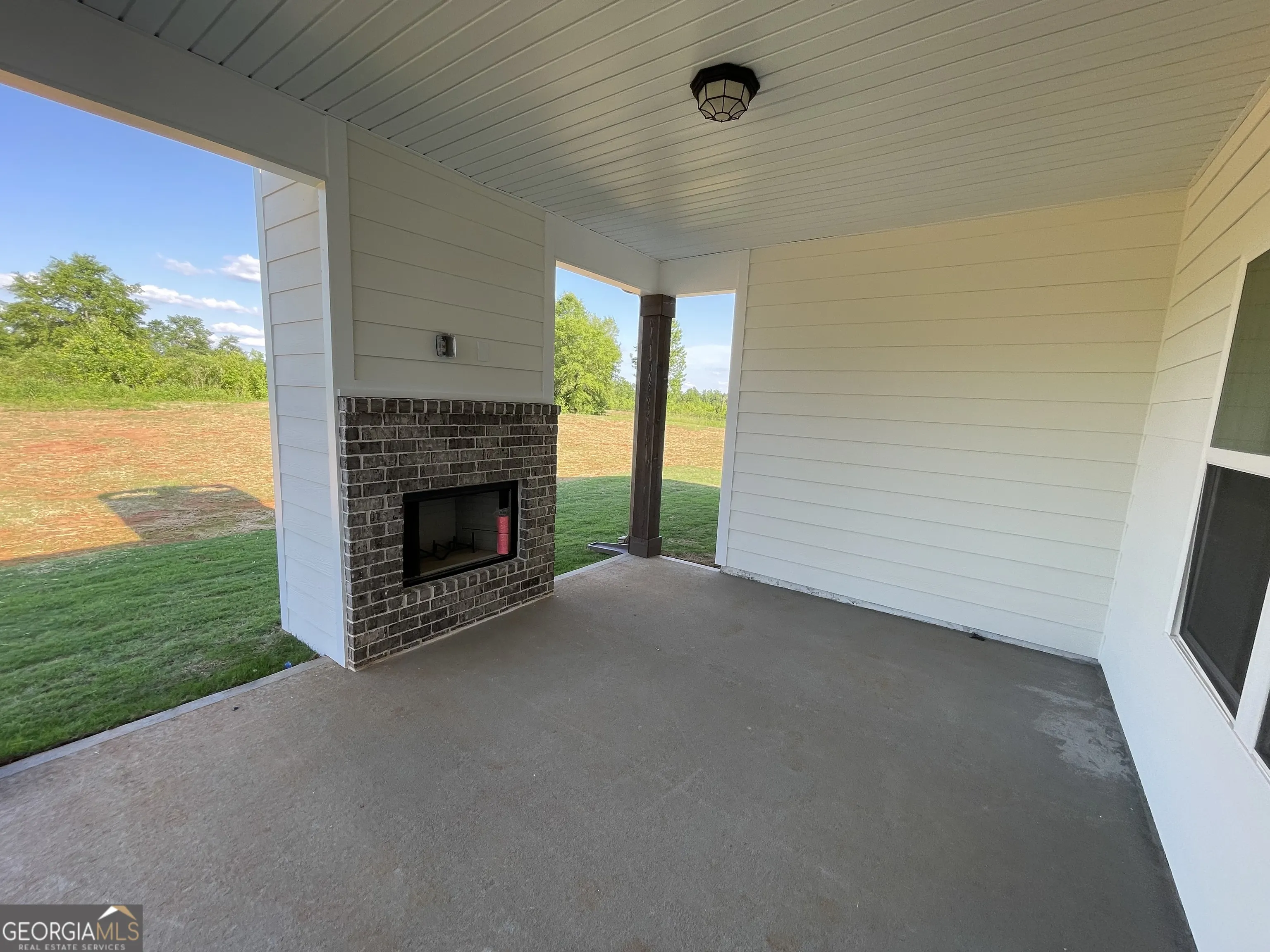 832 JACKSON Drive