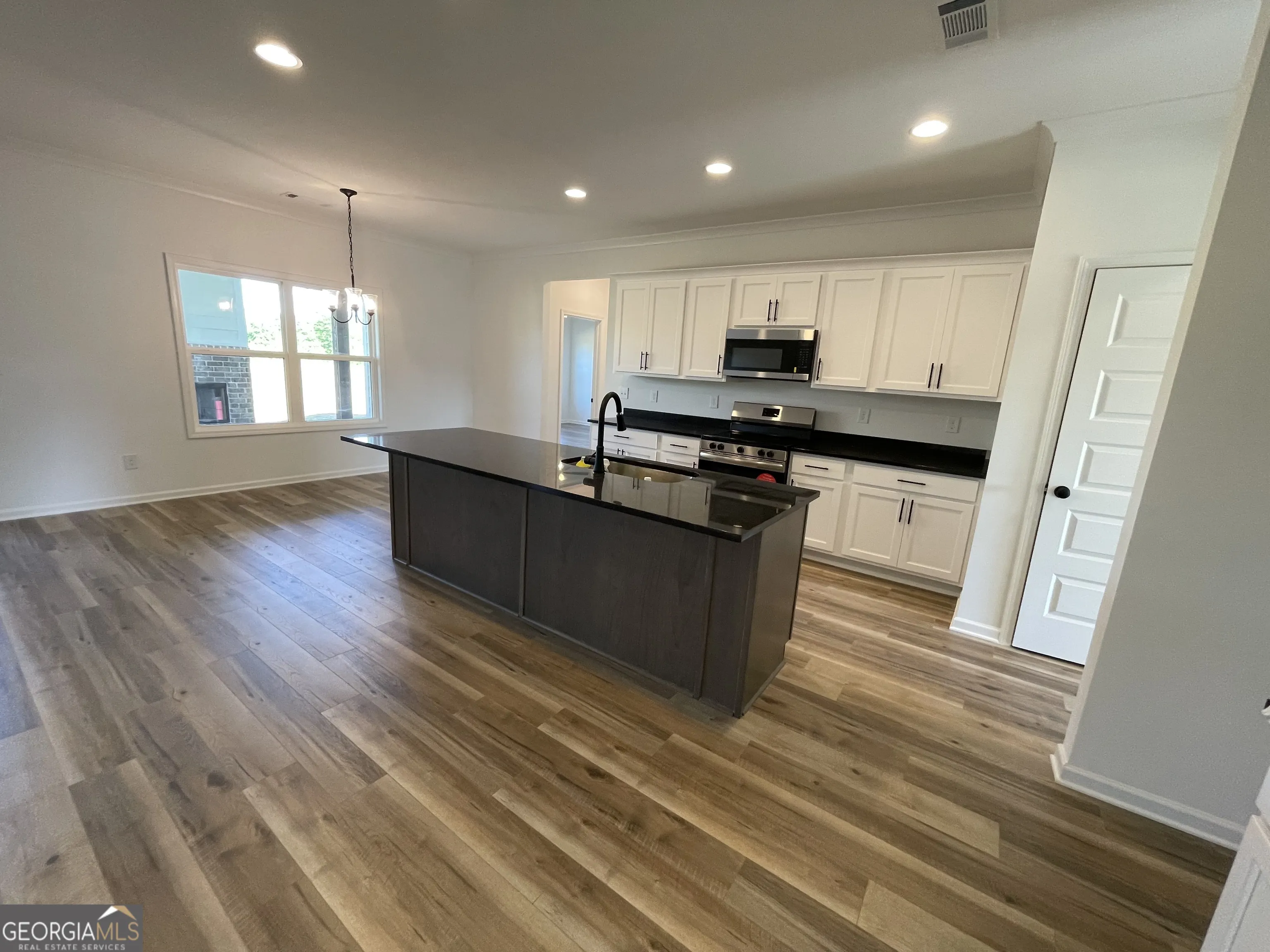 832 JACKSON Drive