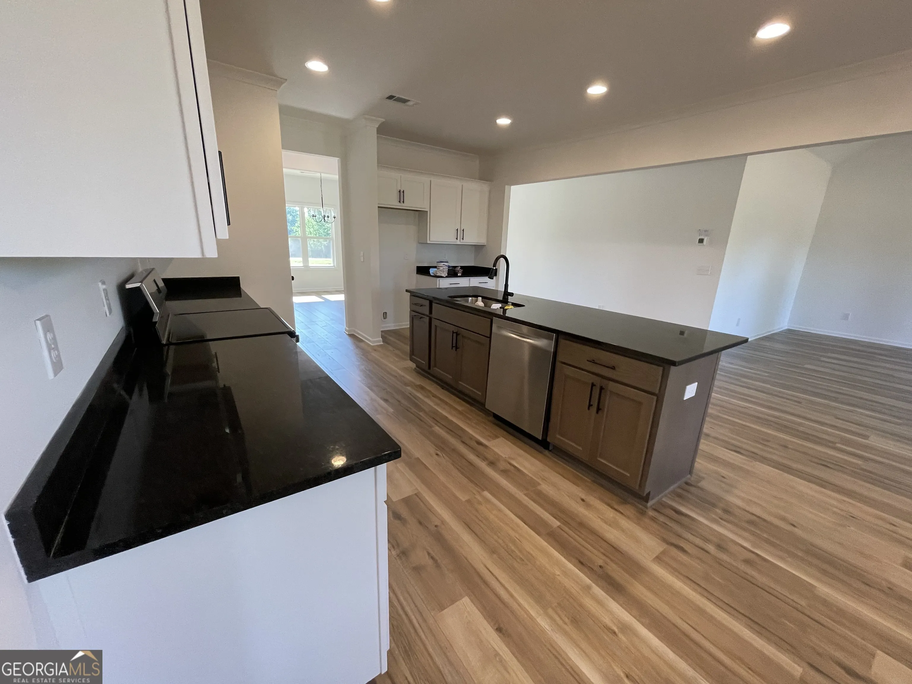 832 JACKSON Drive