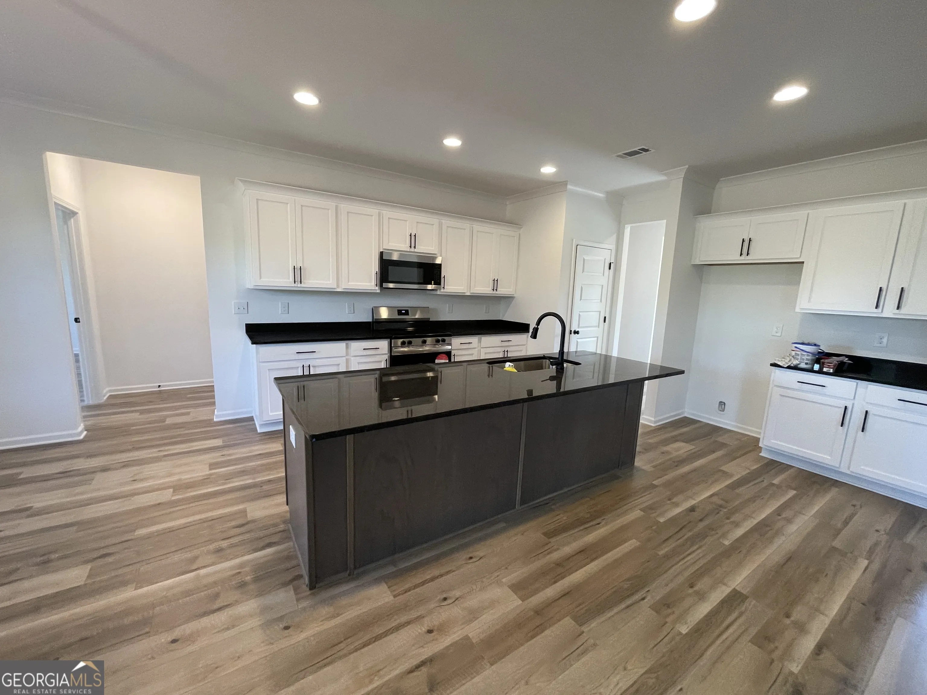 832 JACKSON Drive