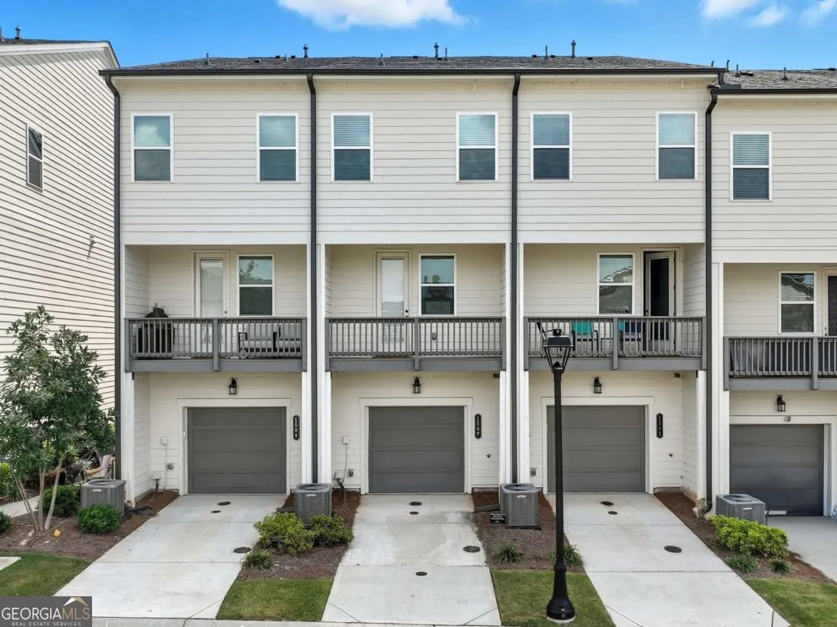 1507 Layton Lane NW