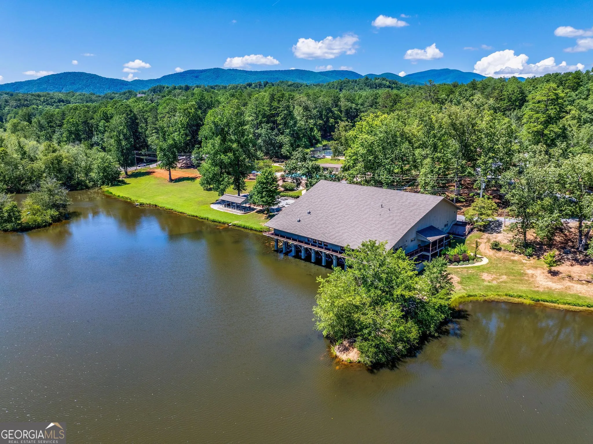 1127 Sautee Trail