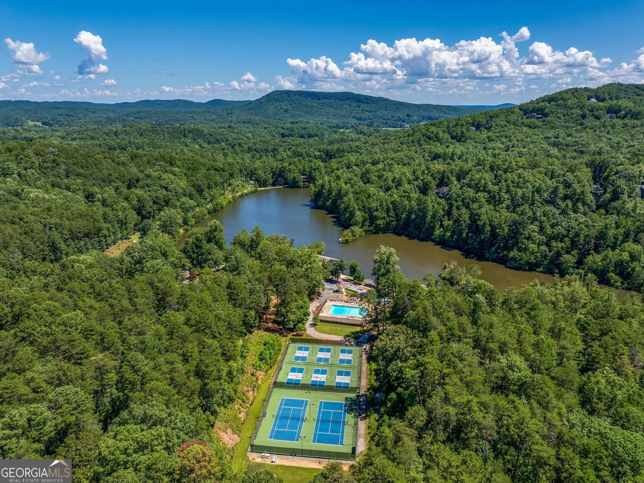 1127 Sautee Trail