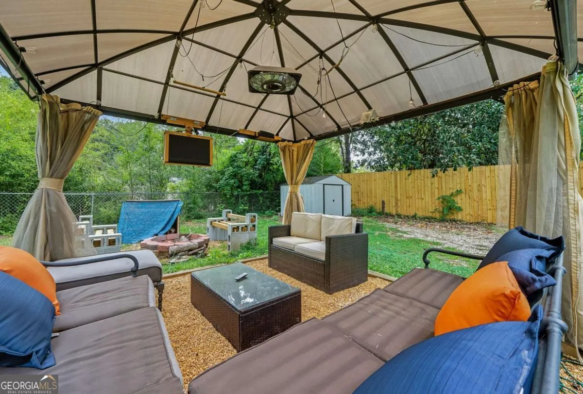 2490 Barge Road SW