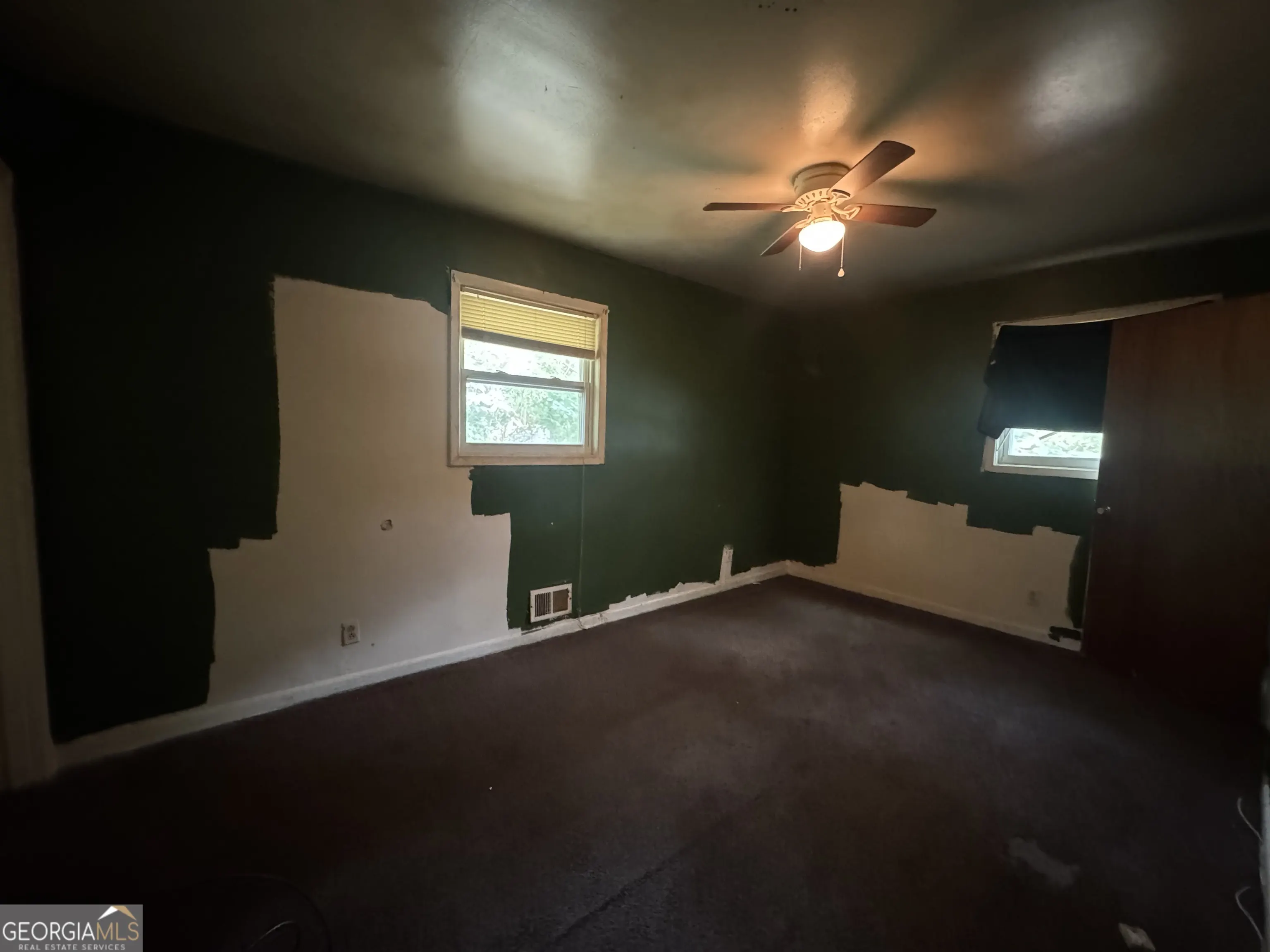 371 Roxbury Drive