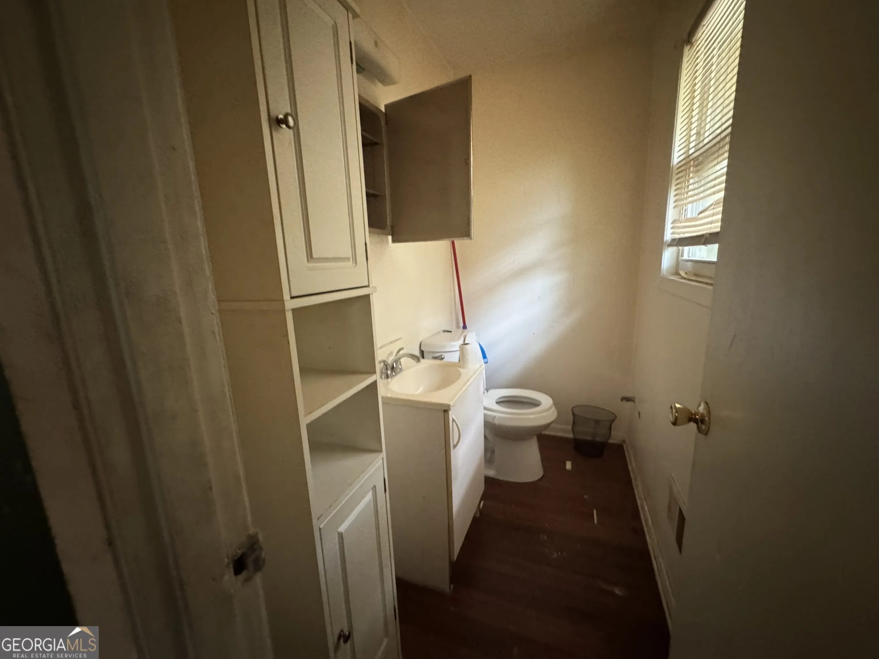 371 Roxbury Drive