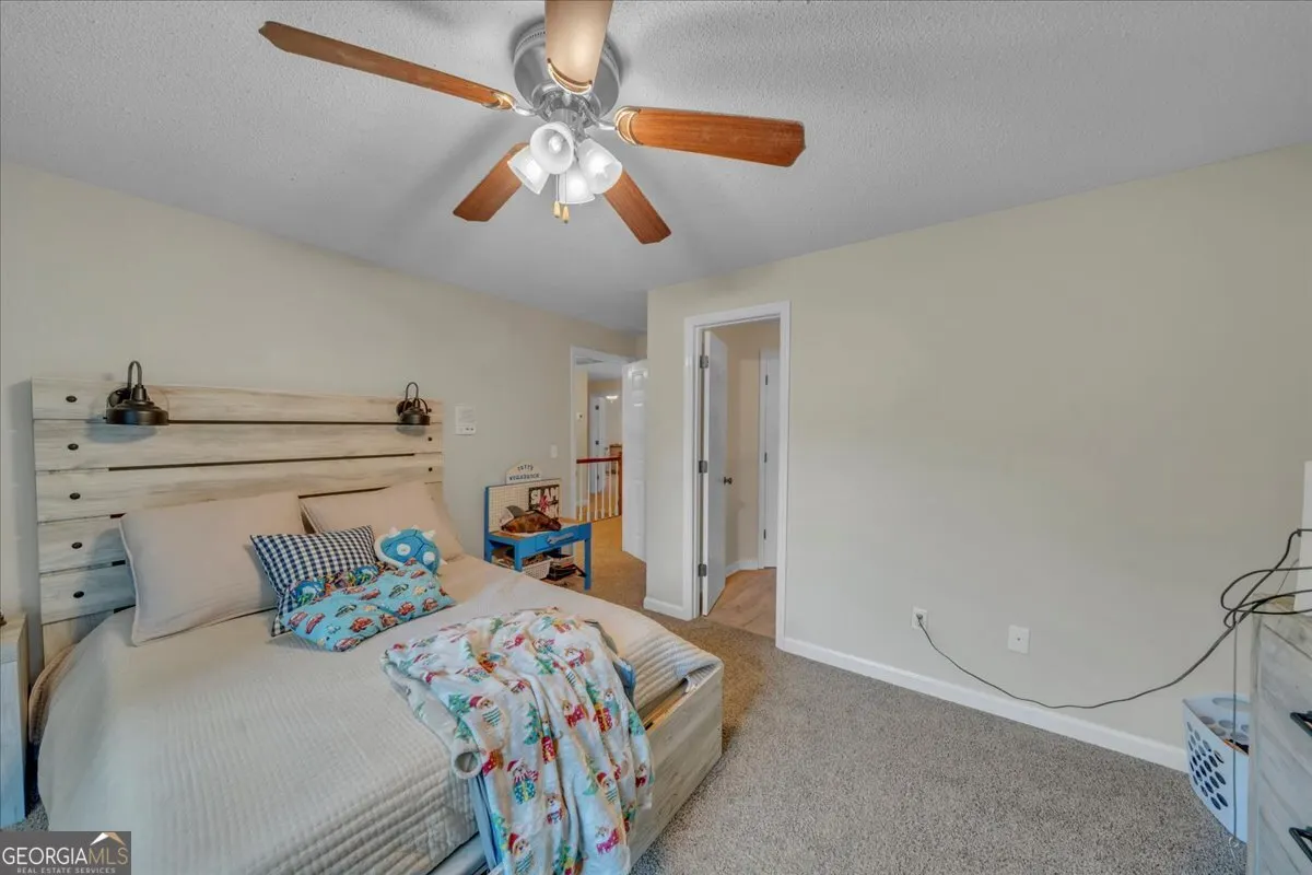 2586 Wesleyan Drive N