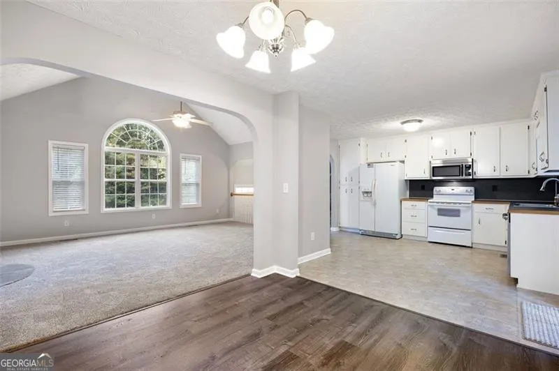 121 GREATWOOD Drive