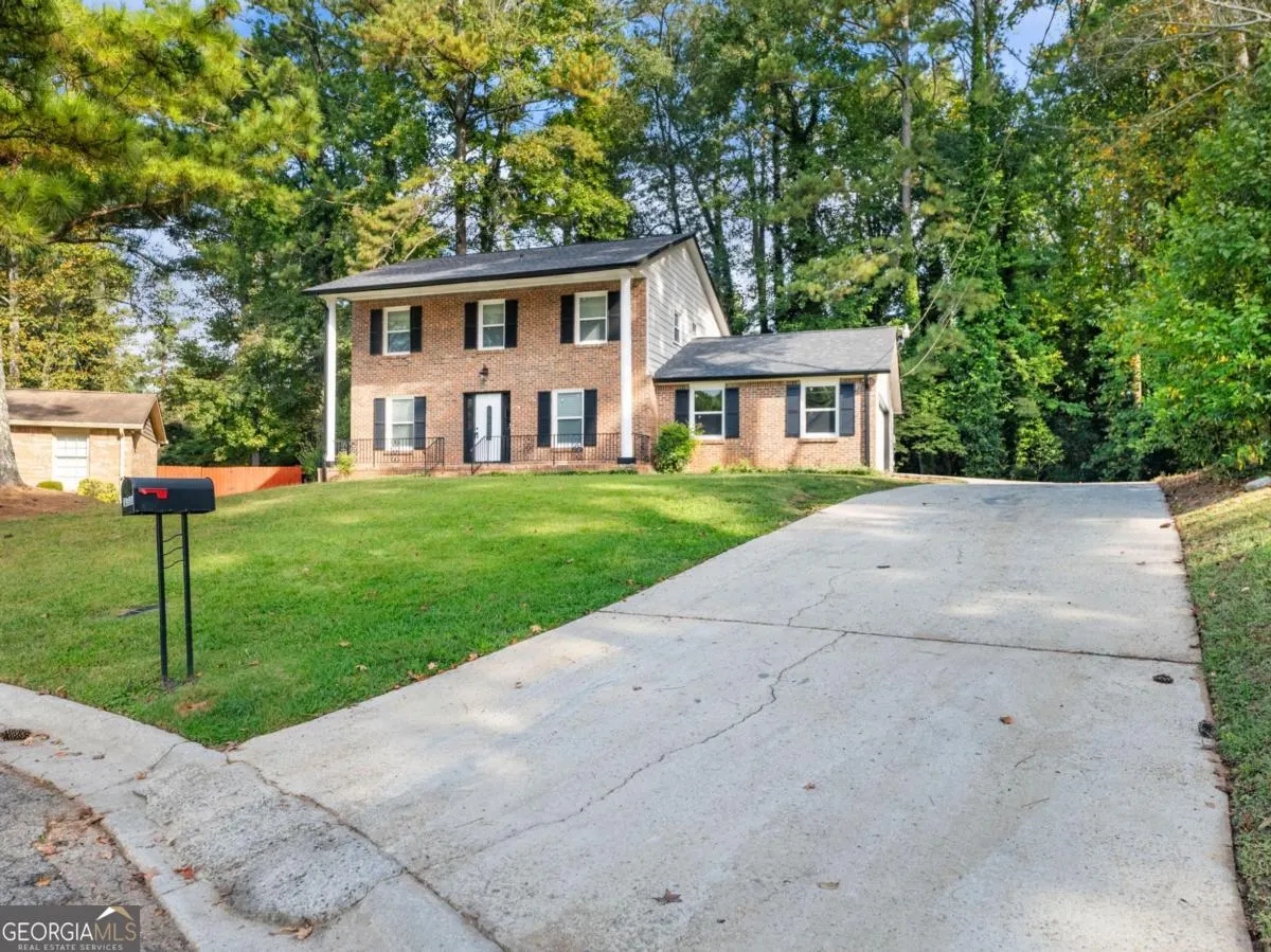 3300 Renoir Court