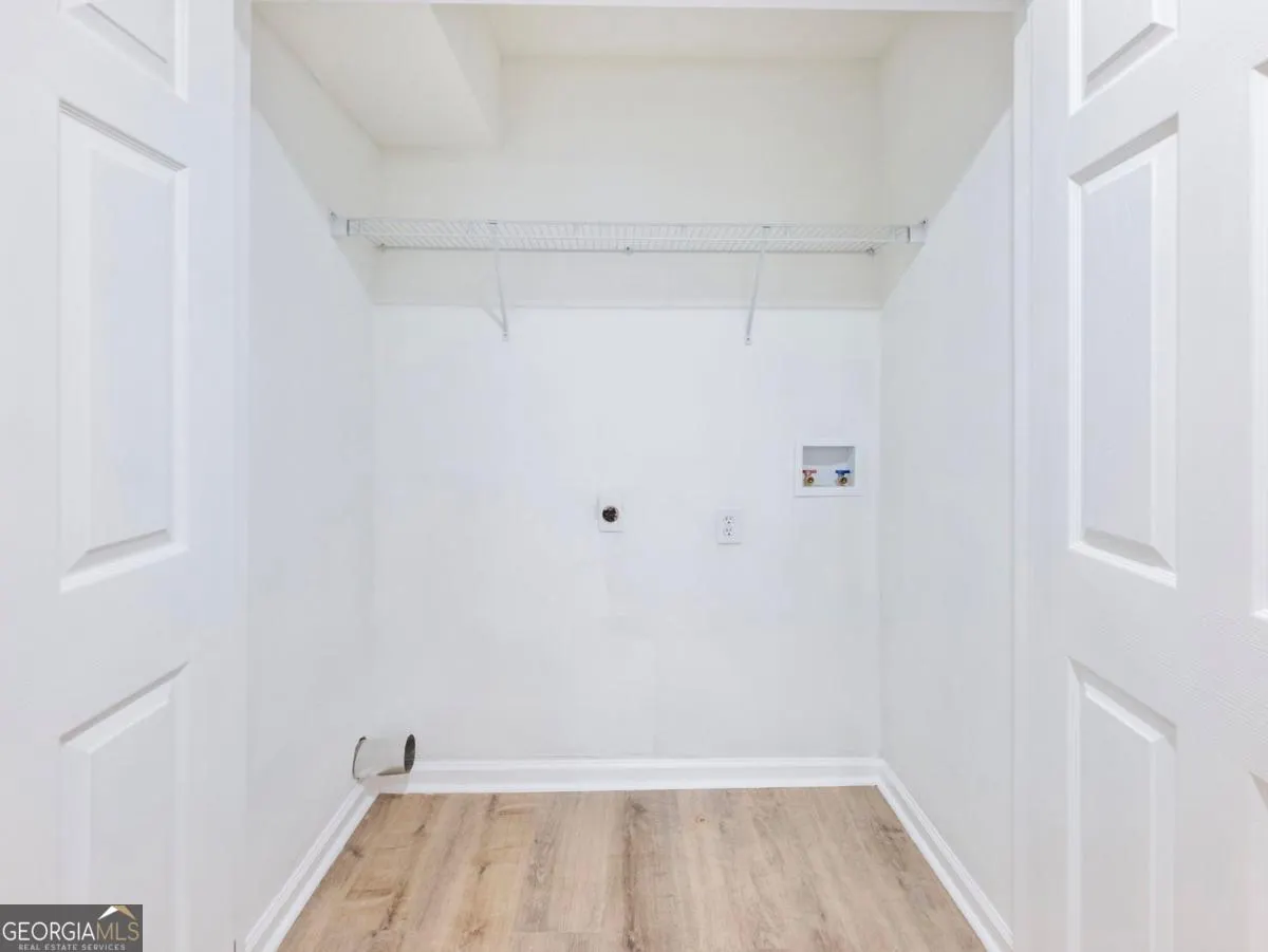 3300 Renoir Court