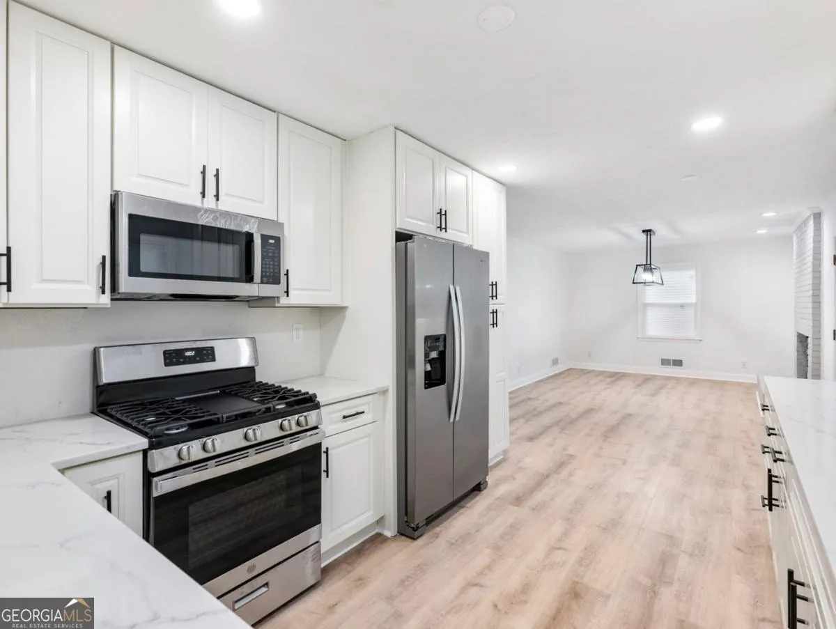 3300 Renoir Court