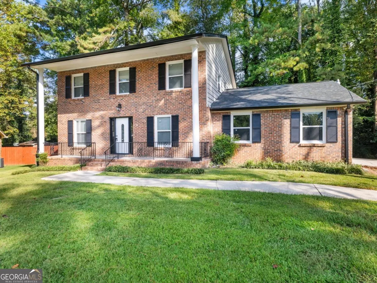 3300 Renoir Court