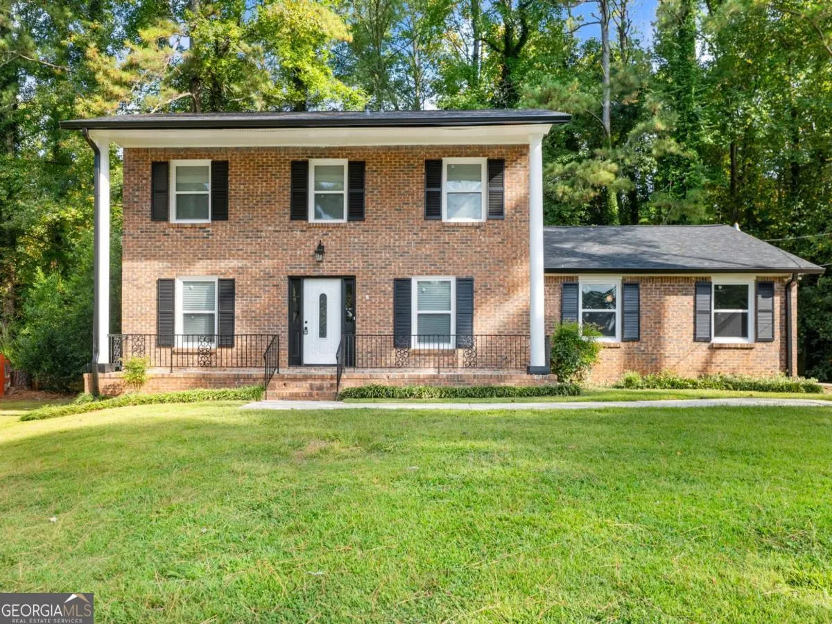 3300 Renoir Court