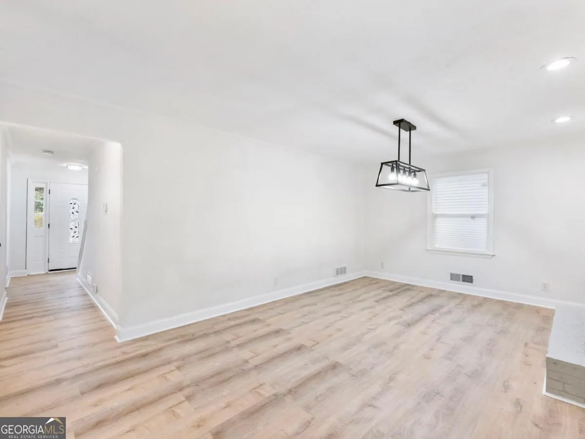 3300 Renoir Court