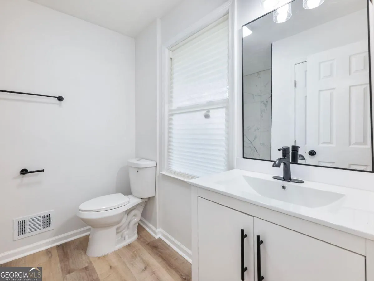 3300 Renoir Court