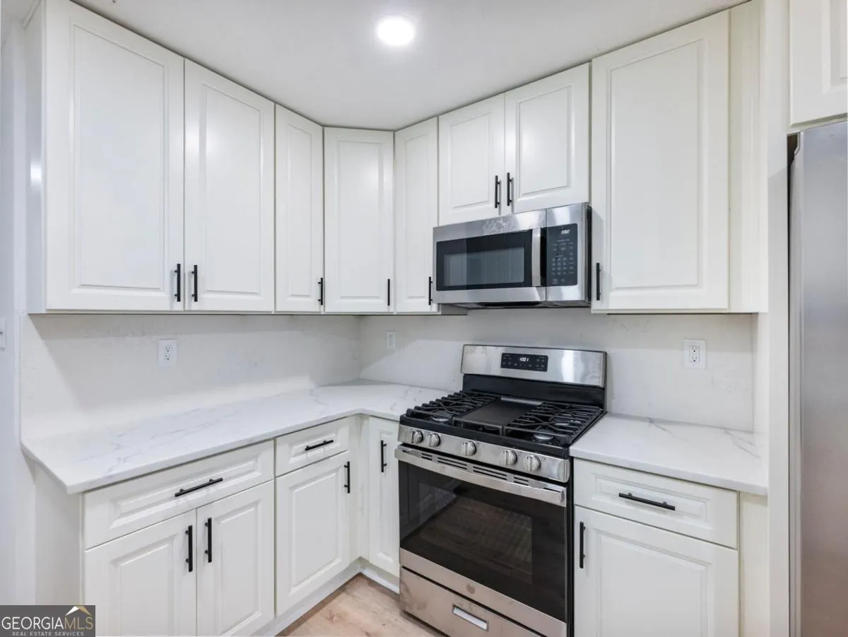 3300 Renoir Court