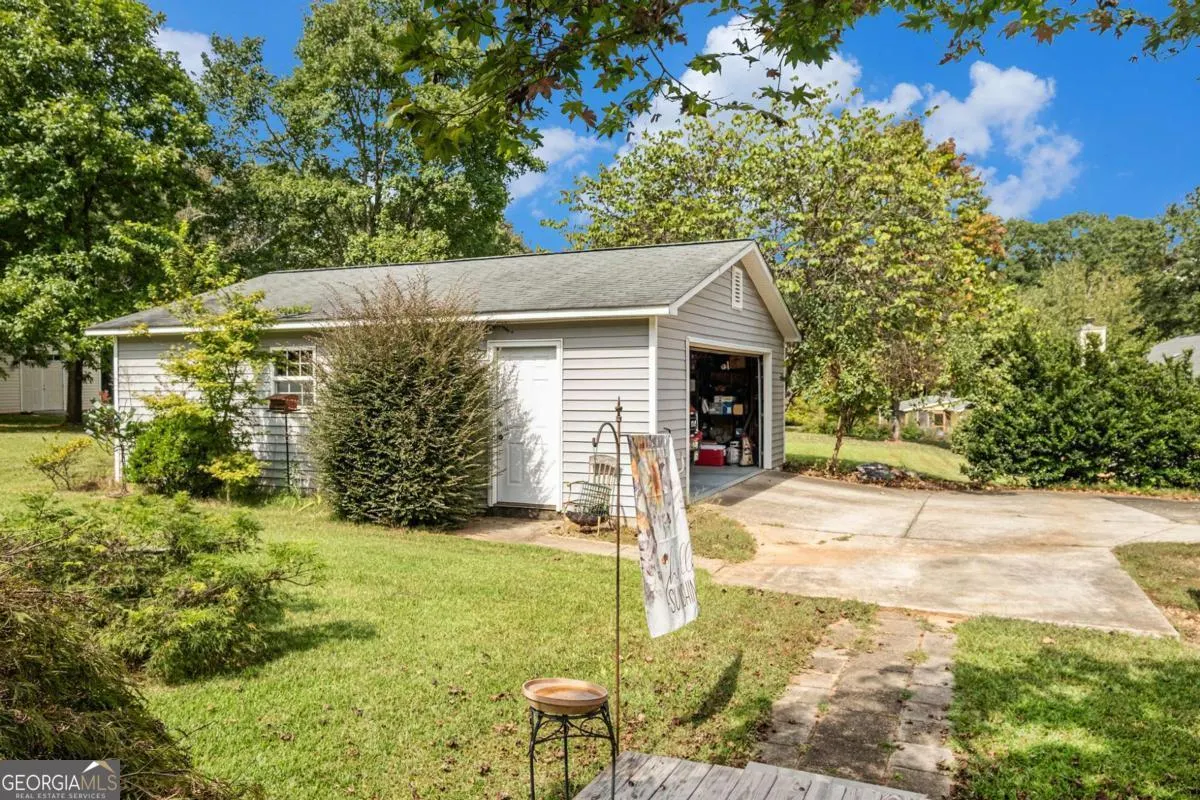 209 Weatherly Woods Drive