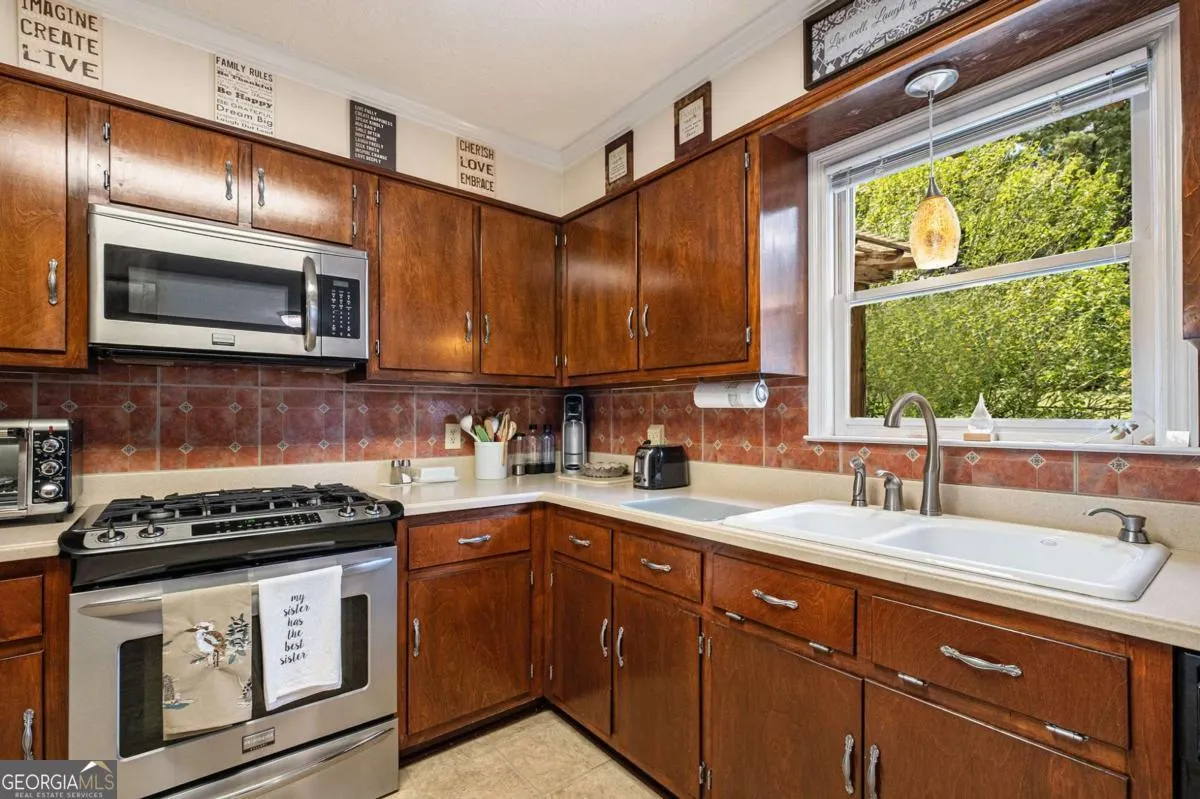 209 Weatherly Woods Drive