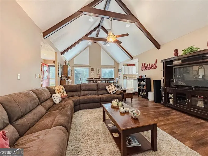 2256 WINDSOR Drive