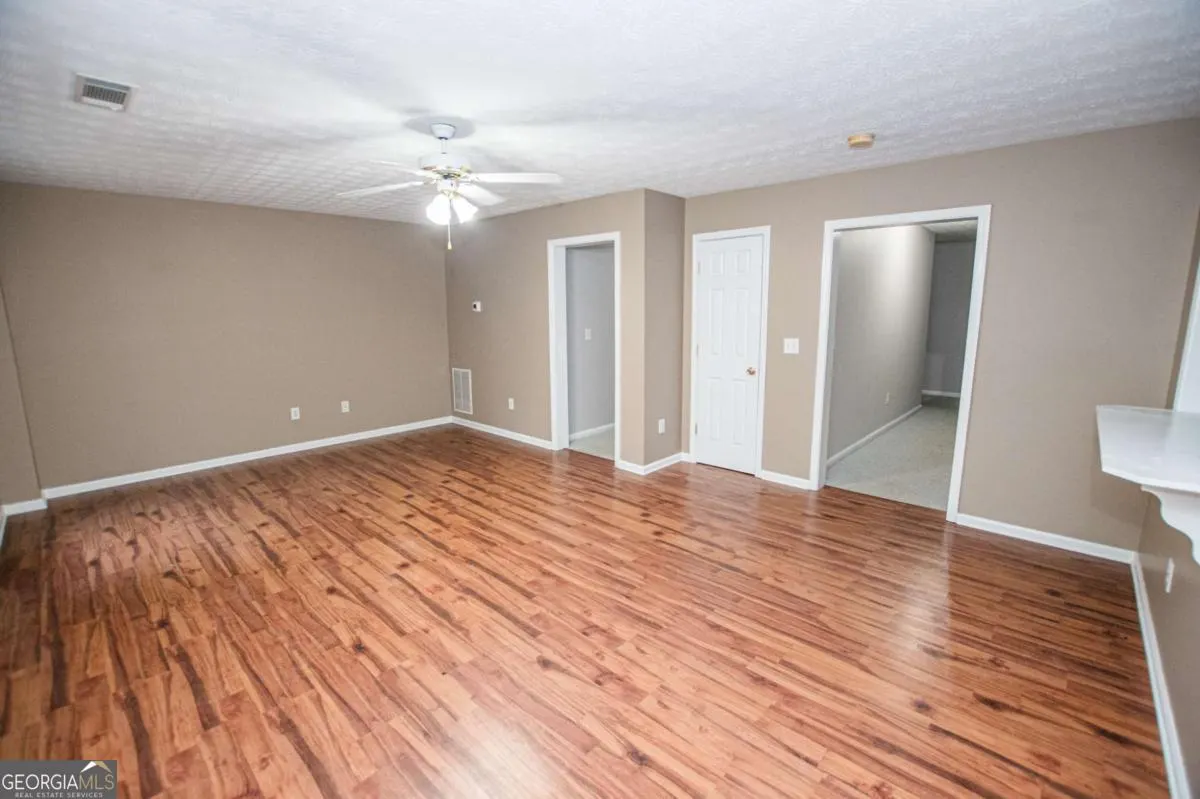 903 Kendall Park Drive