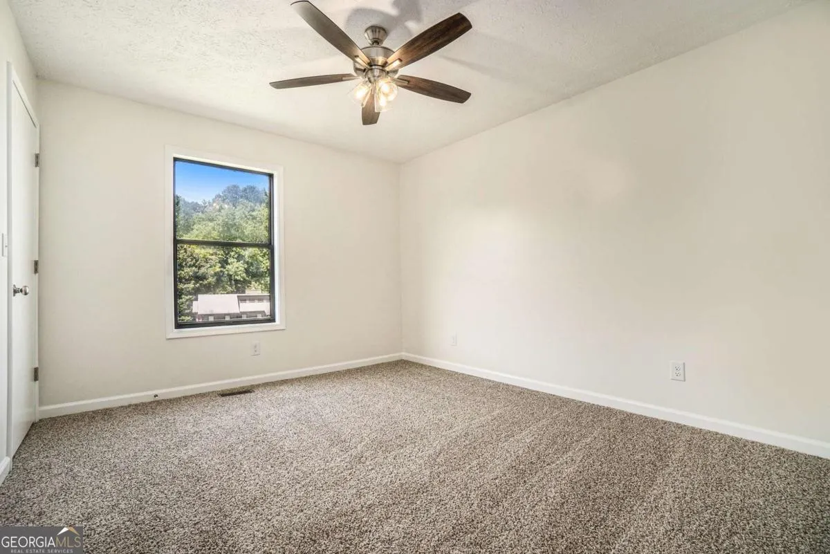 1100 Sallete Court