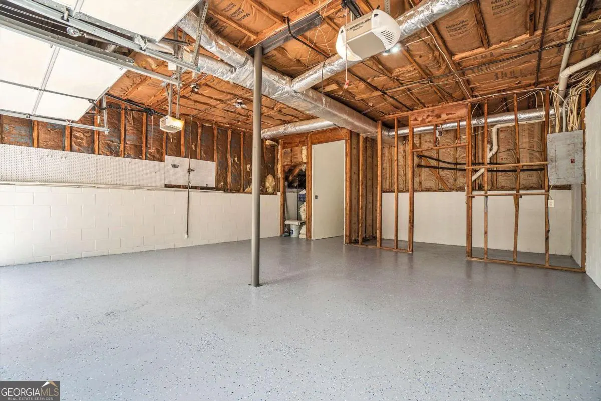 1100 Sallete Court