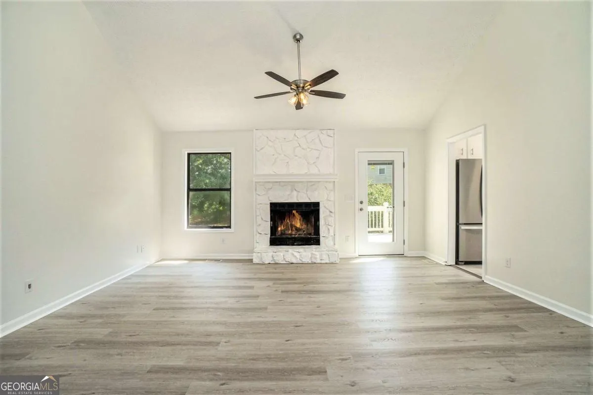 1100 Sallete Court