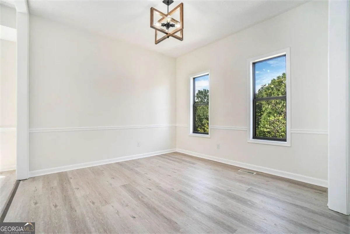1100 Sallete Court