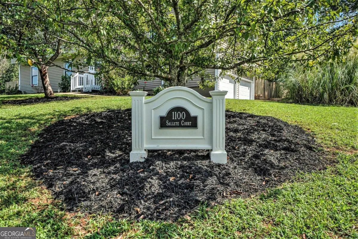 1100 Sallete Court