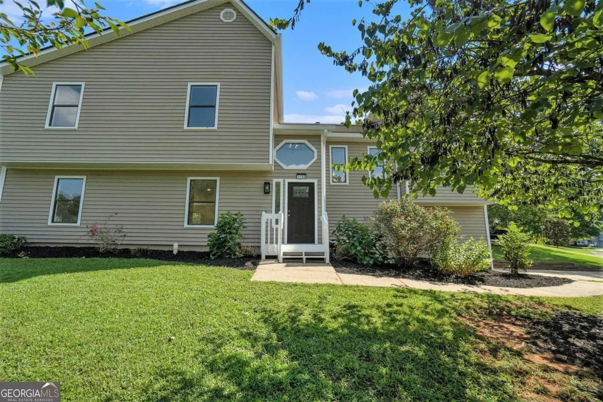 1100 Sallete Court
