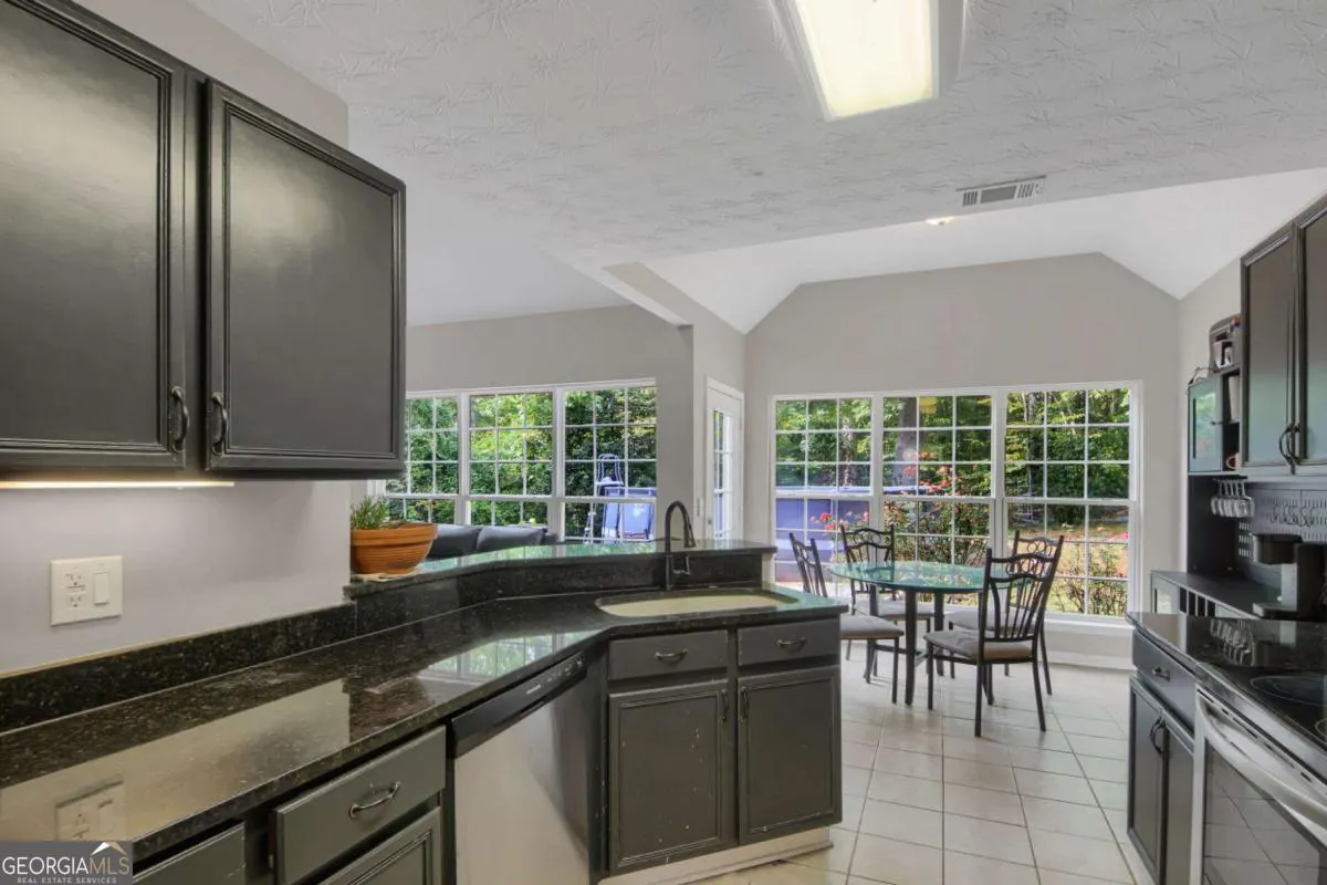 3292 High View Court
