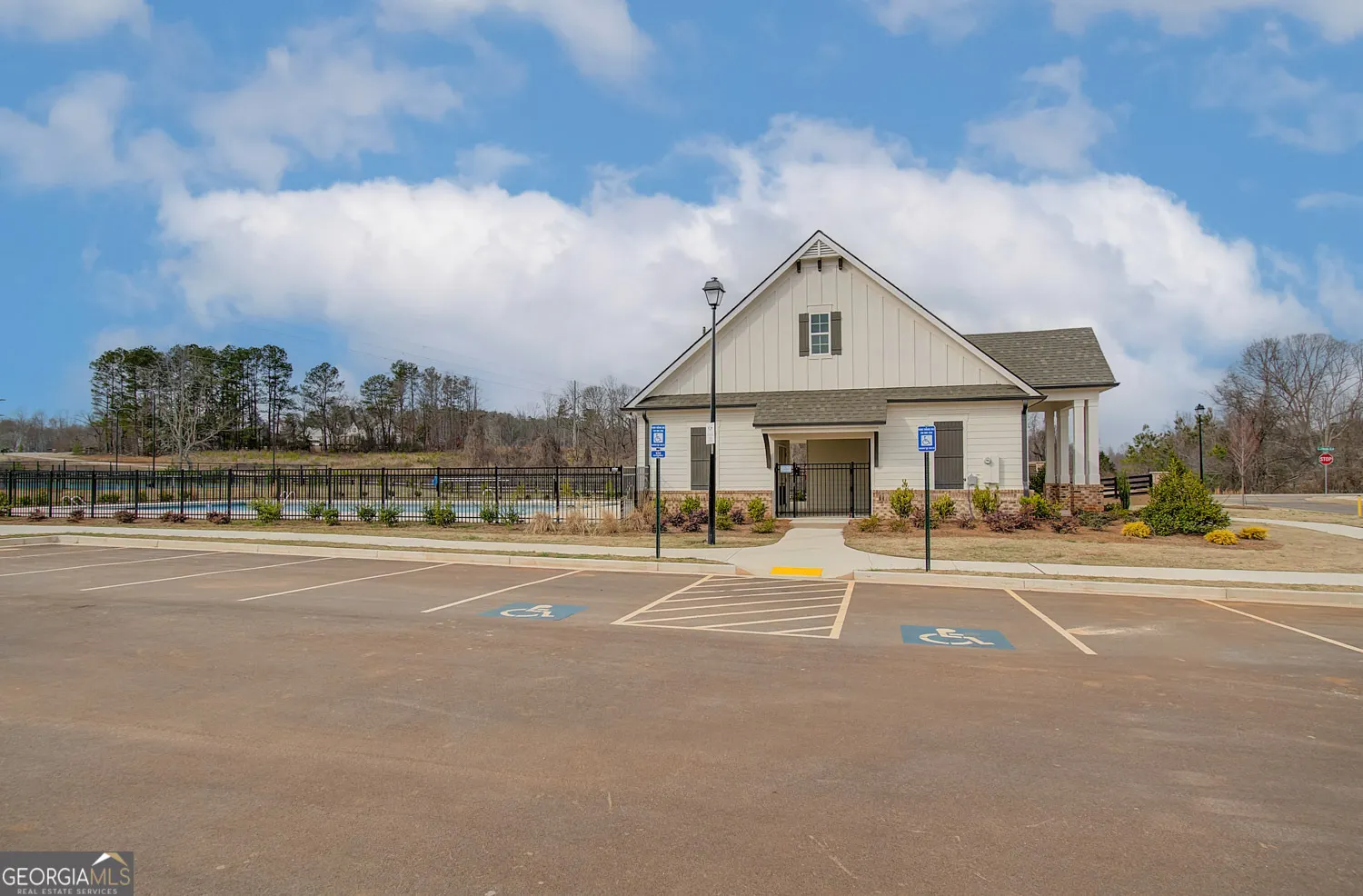 20A 5330 Windridge Parkway, #20A