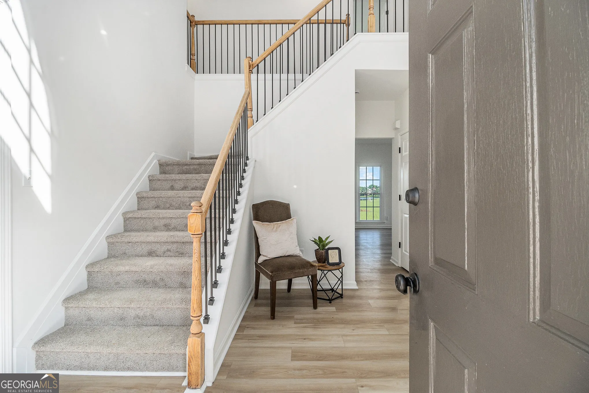 690 Gateway Court