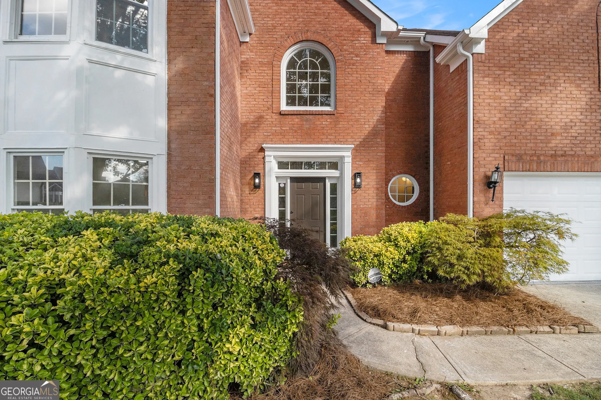 690 Gateway Court