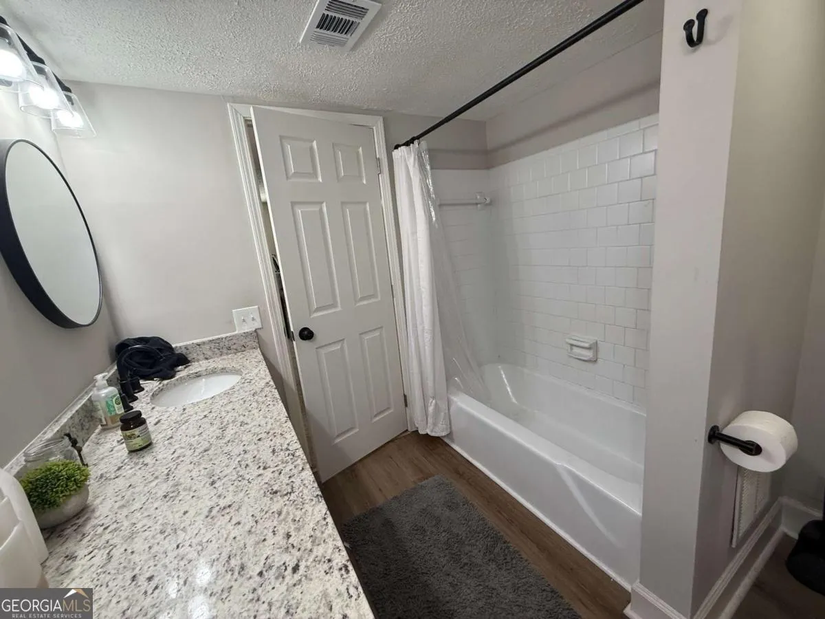 B13 6851 Roswell Road, #B13