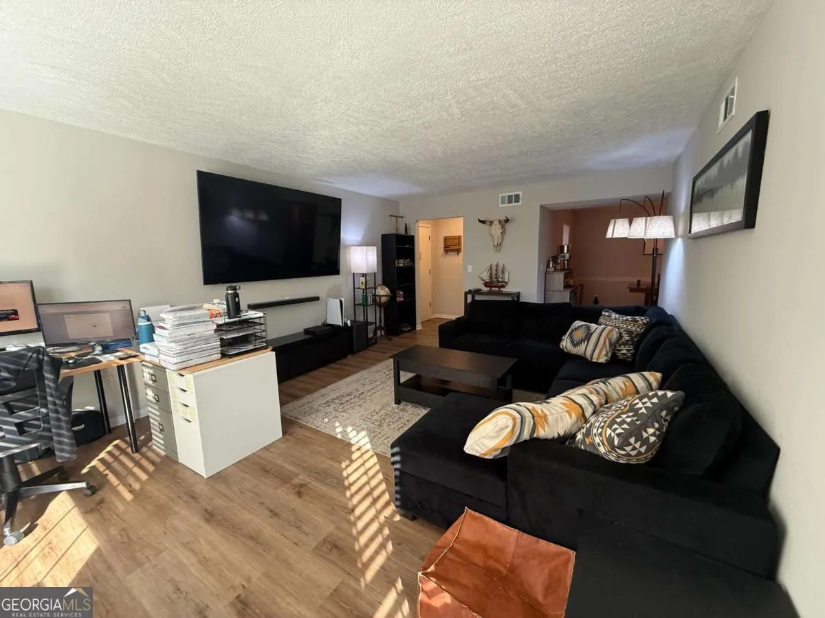 B13 6851 Roswell Road, #B13