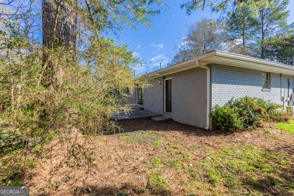 1526 Colony East Circle