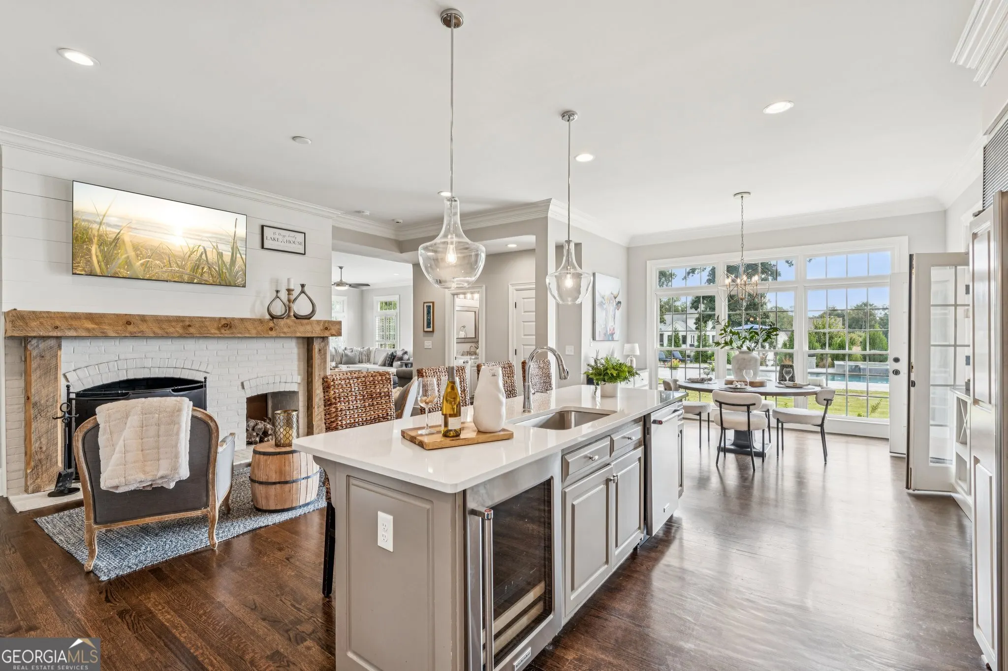 1505 Bon Endriot Court