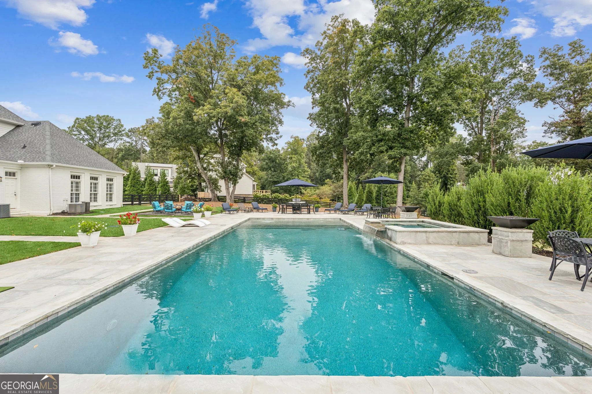 1505 Bon Endriot Court