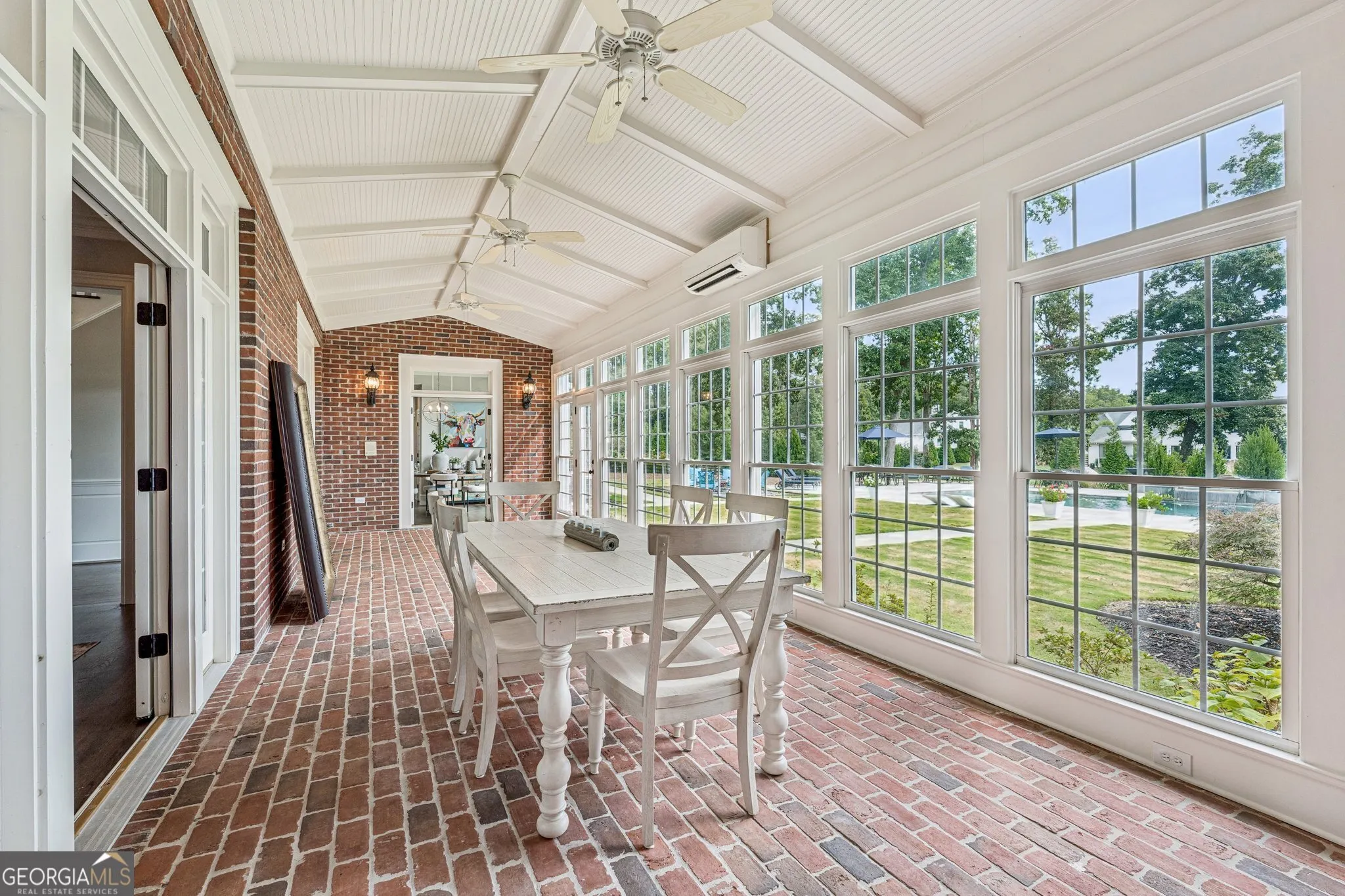 1505 Bon Endriot Court