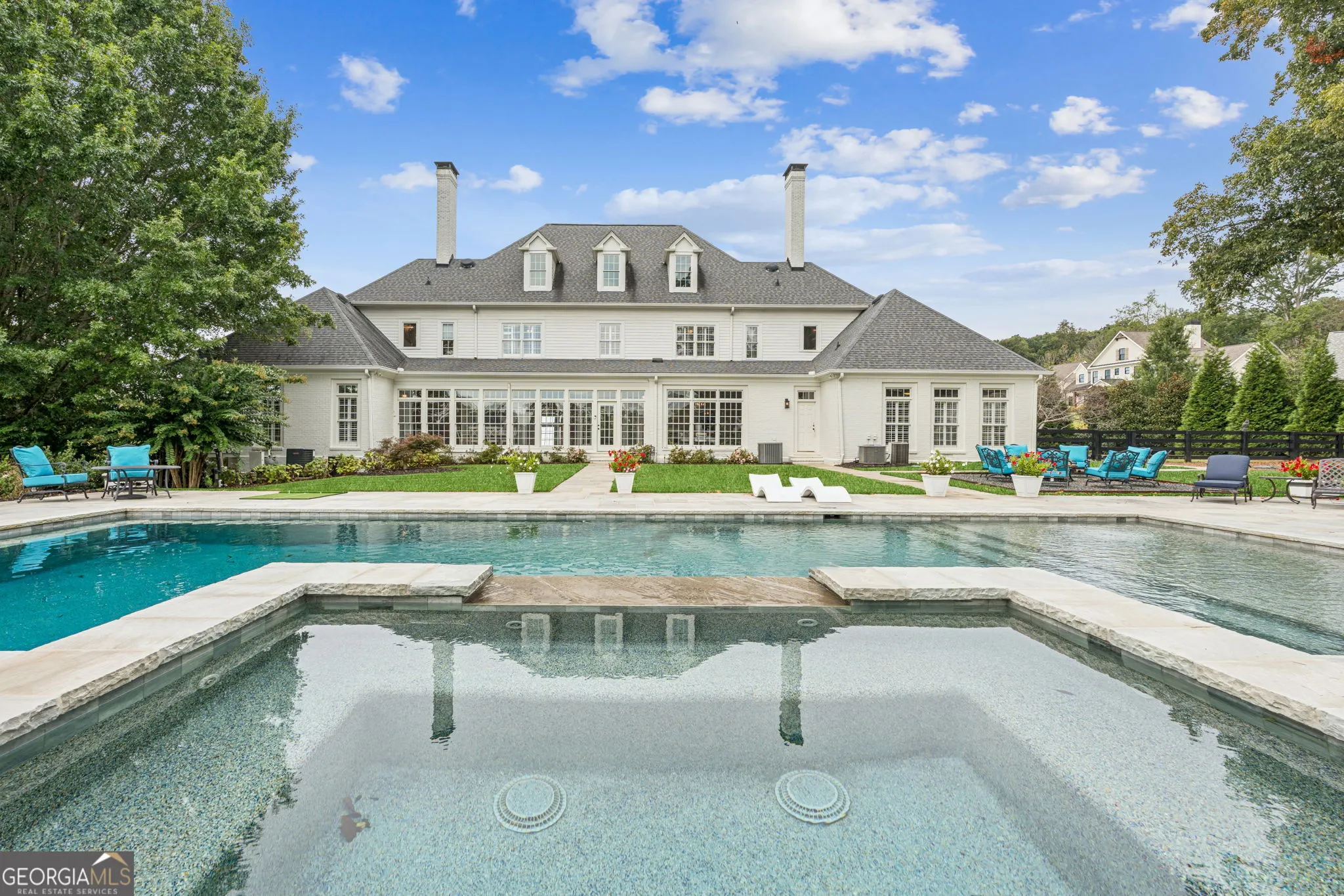 1505 Bon Endriot Court