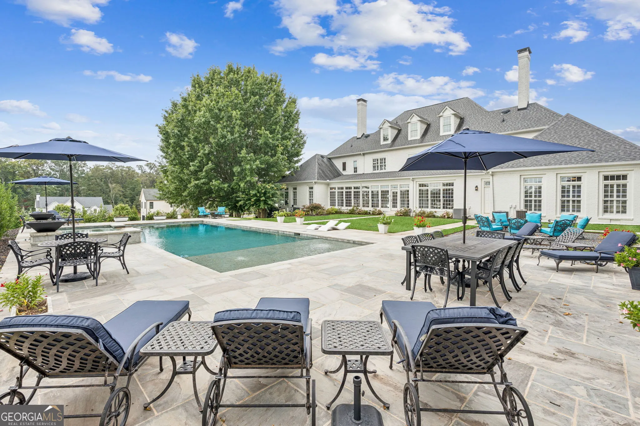 1505 Bon Endriot Court